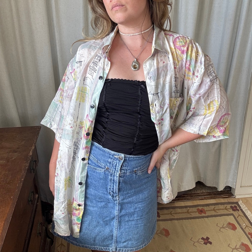 Vintage 100% Silk Men’s Button Up Shirt • Size: M